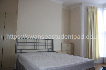 Room 1 (1)